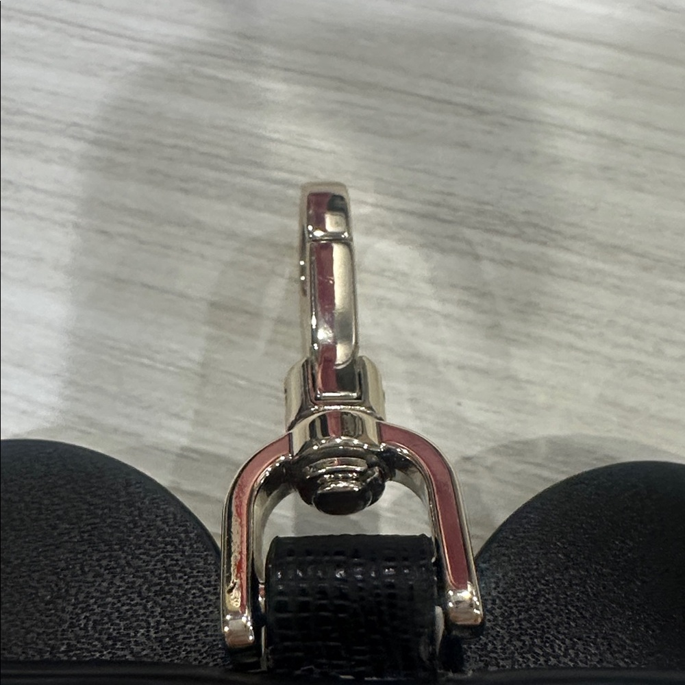 Kate Spade Zip Wallet with Black Ears and Red Bow.Disney Collection - Picture 4 of 5